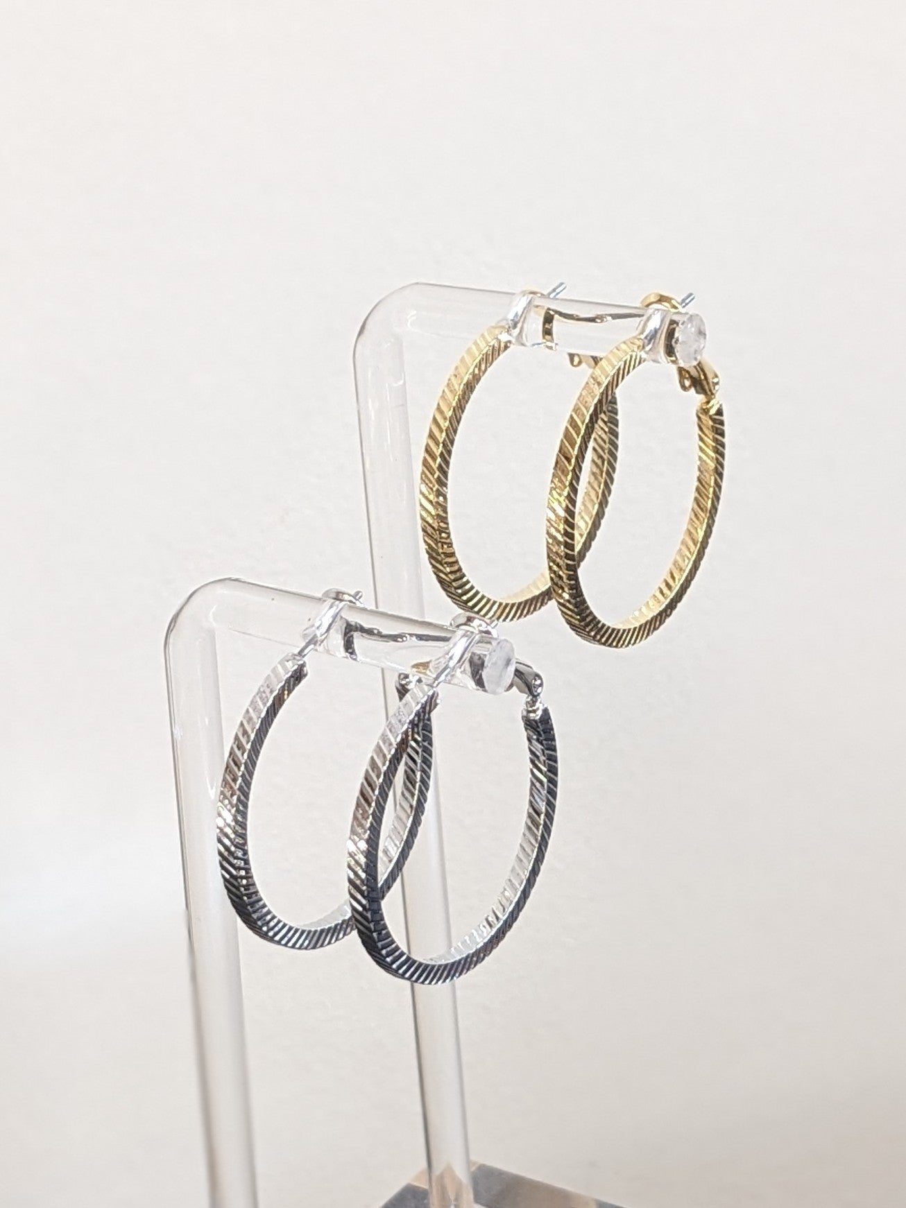 Ribbed Hoops